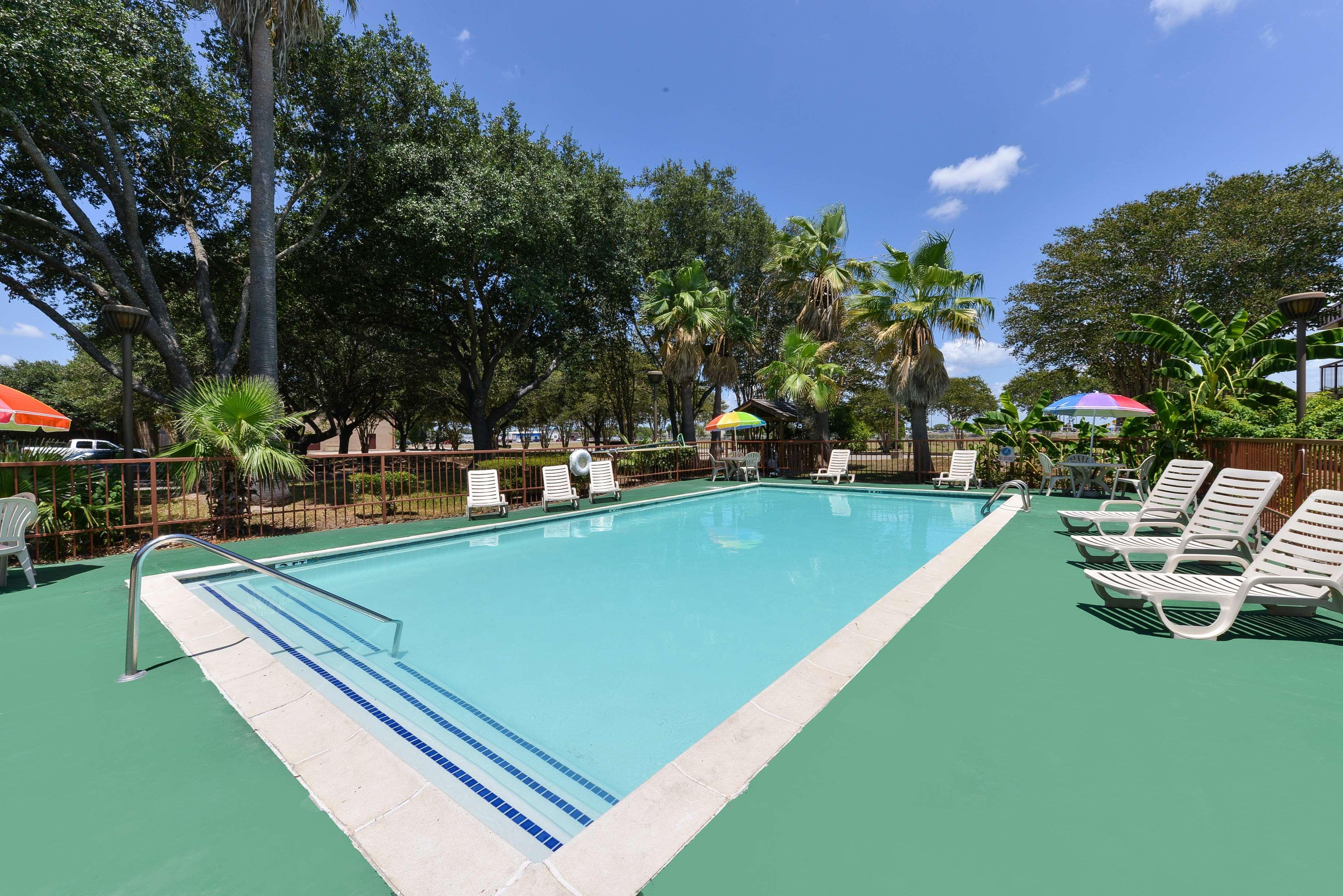 Americas Best Value Inn And Suites Victoria Εξωτερικό φωτογραφία